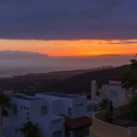 Sara In Villa Costa Adeje (Tenerife)