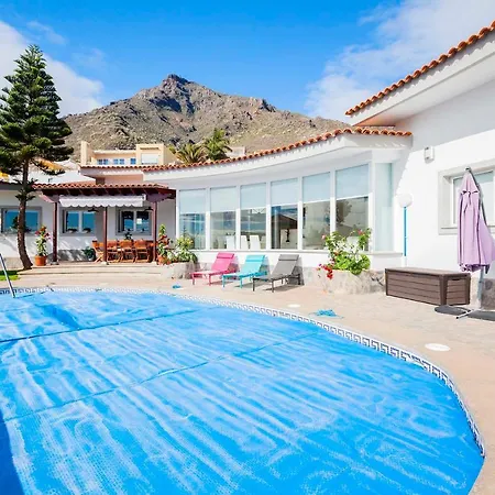 Sara In Villa Costa Adeje (Tenerife)