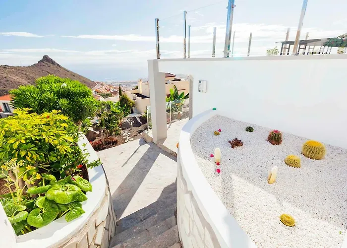 Sara In - Sara Vacation