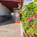 Sara In - Sara Vacation Адехе