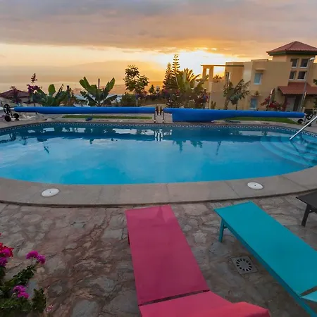 Sara In - Sara Vacation *