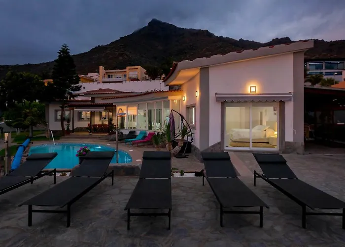 Sara In - Sara Vacation